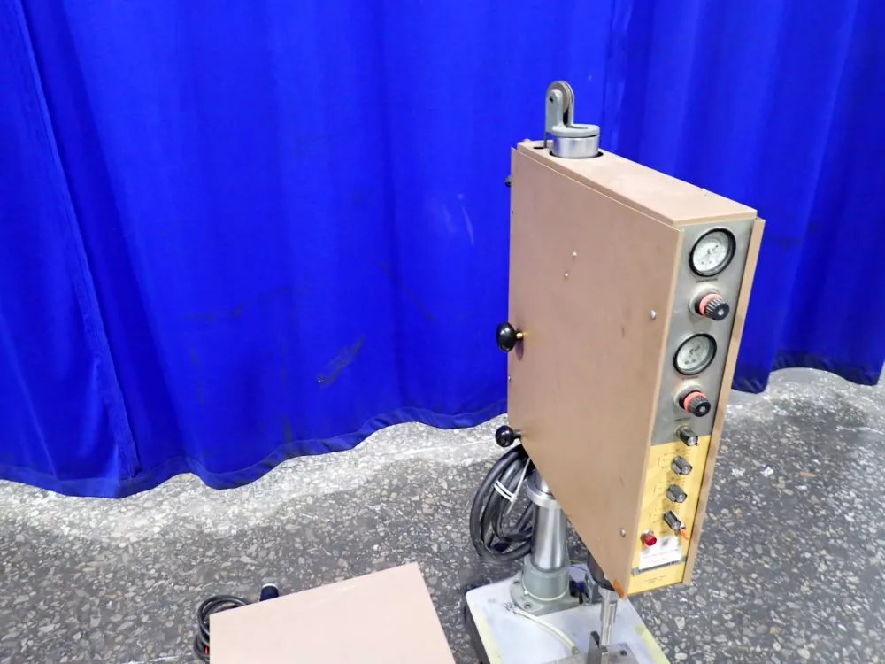 Sonobond 150 Psi Ultrasonic Welder