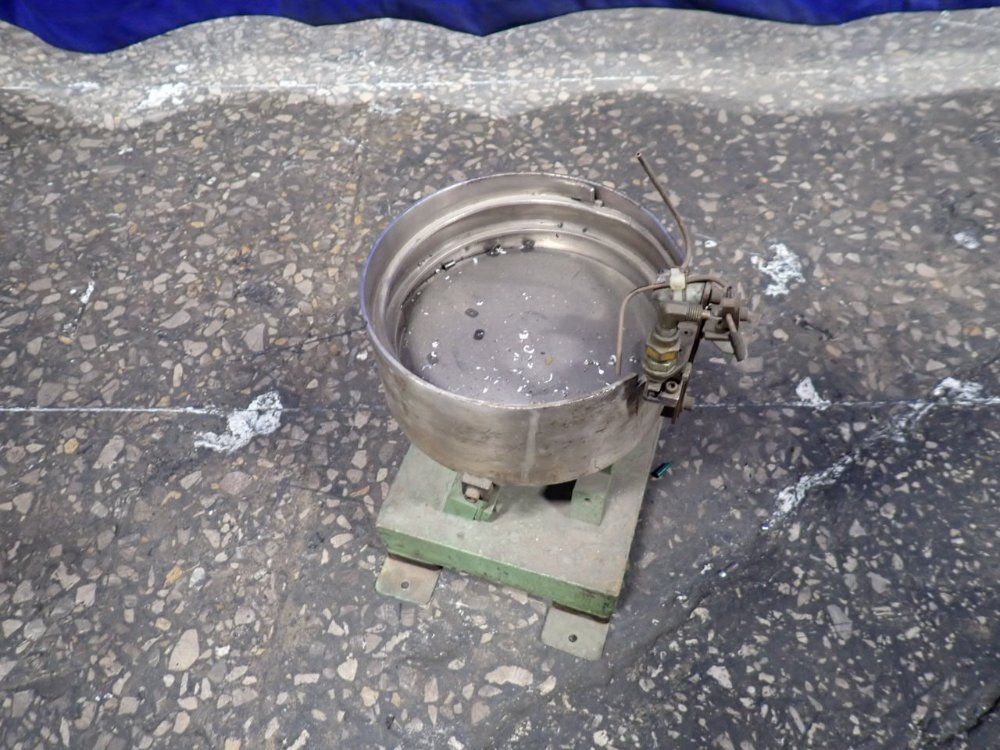 8" Vibratory Parts Feeder