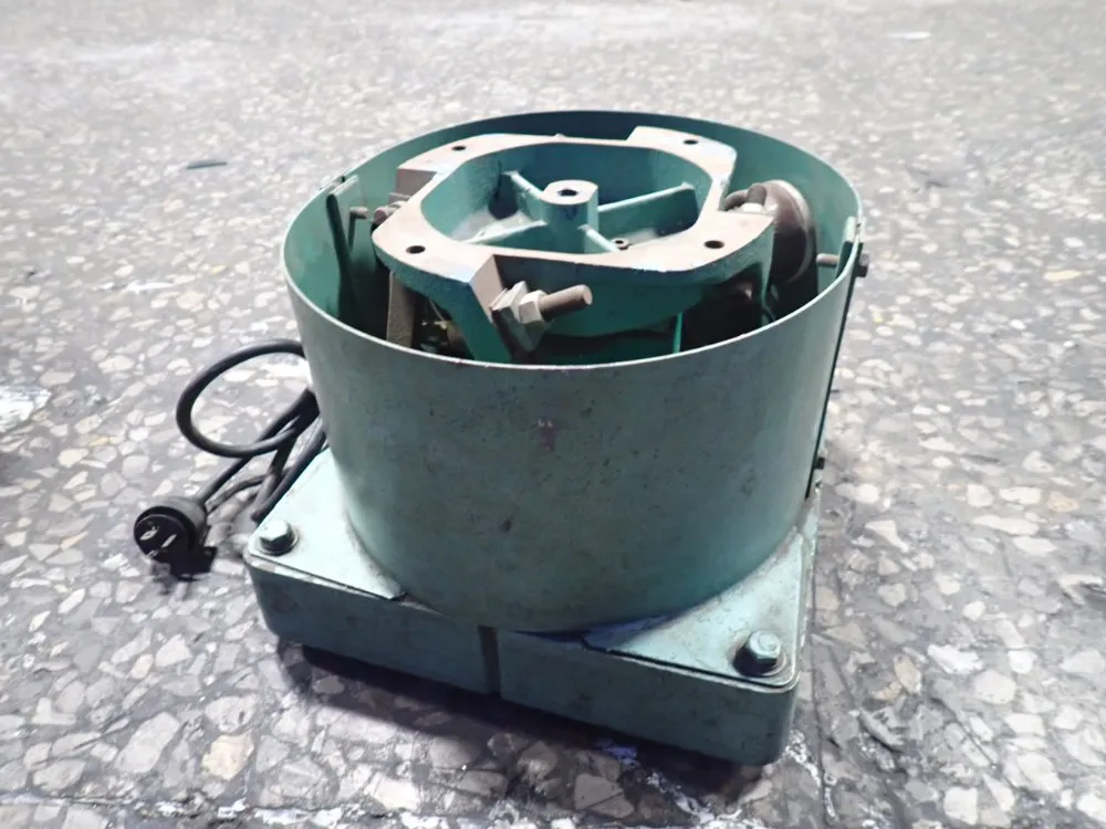 Syntron Co. Vibratory Parts Feeder Base - Eba-01-d