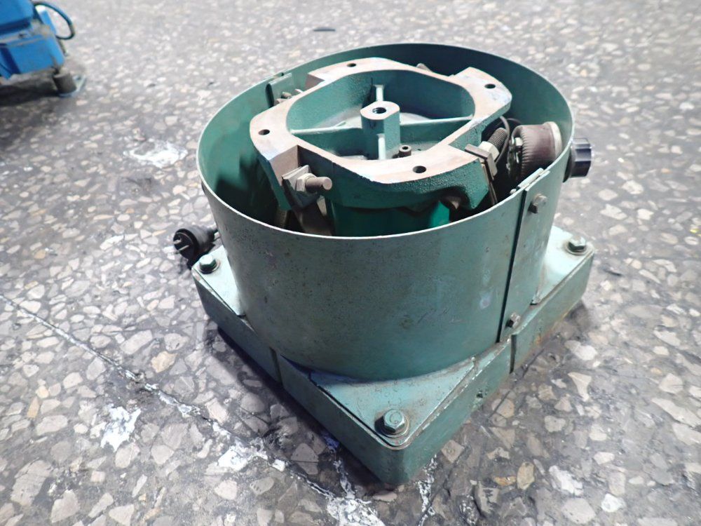 Syntron Co. Vibratory Parts Feeder Base - Eba-01-d