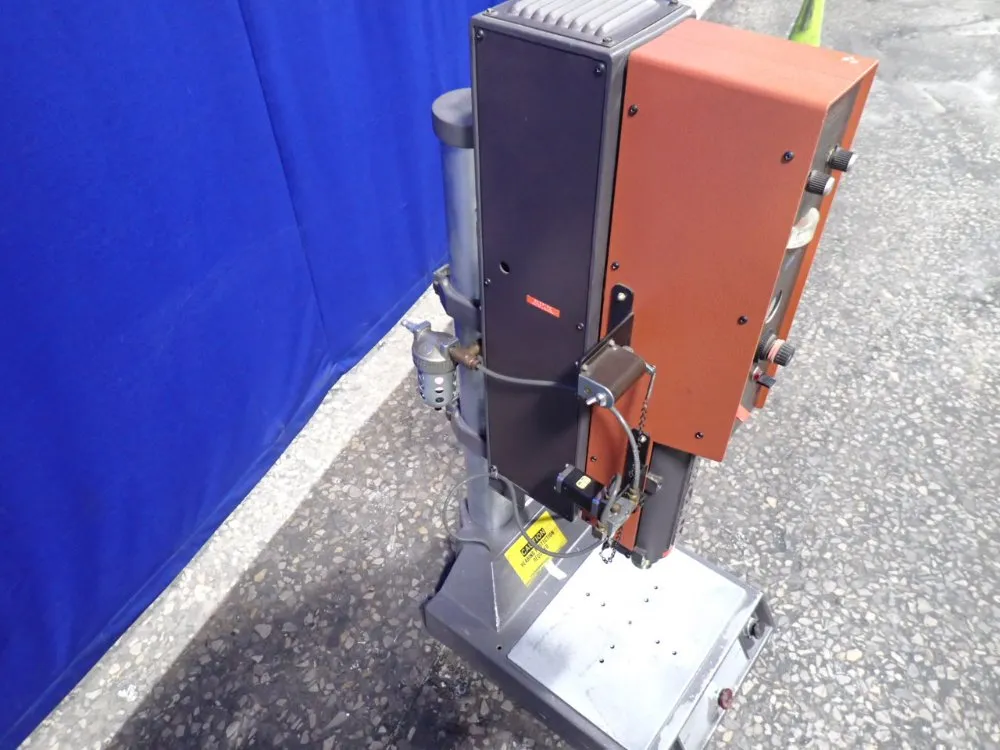 Branson 60 A Ultrasonic Welder - 400b