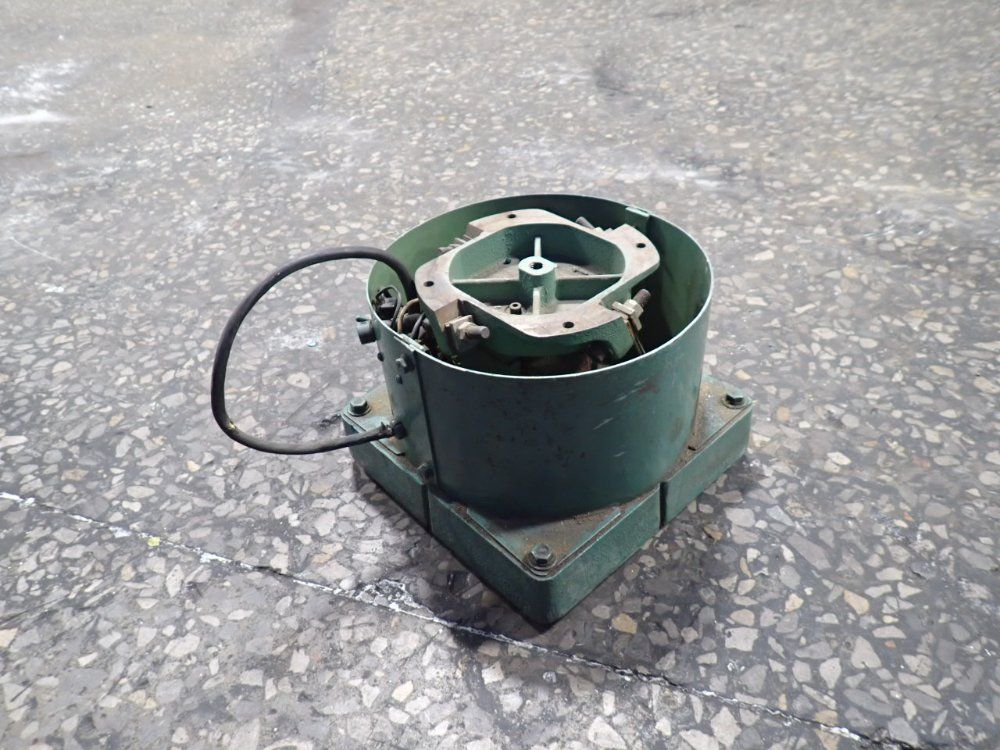 Syntron Co. Vibratory Parts Feeder Base - Eba-01-c