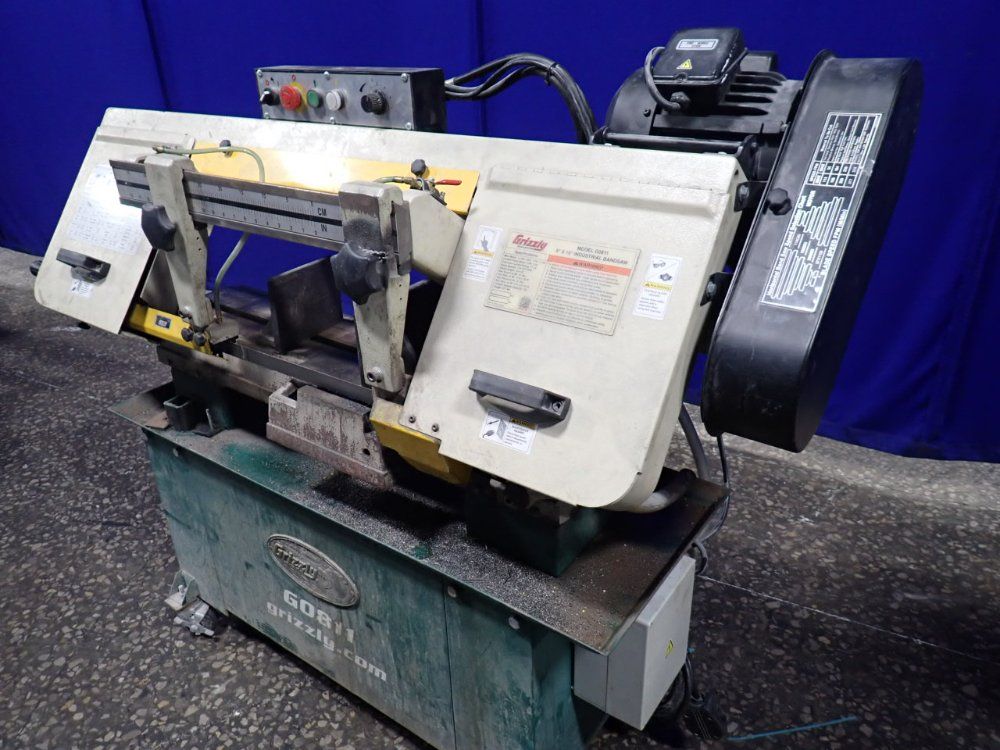 Grizzly Industrial 9" X 16" Horizontal Band Saw - G0811