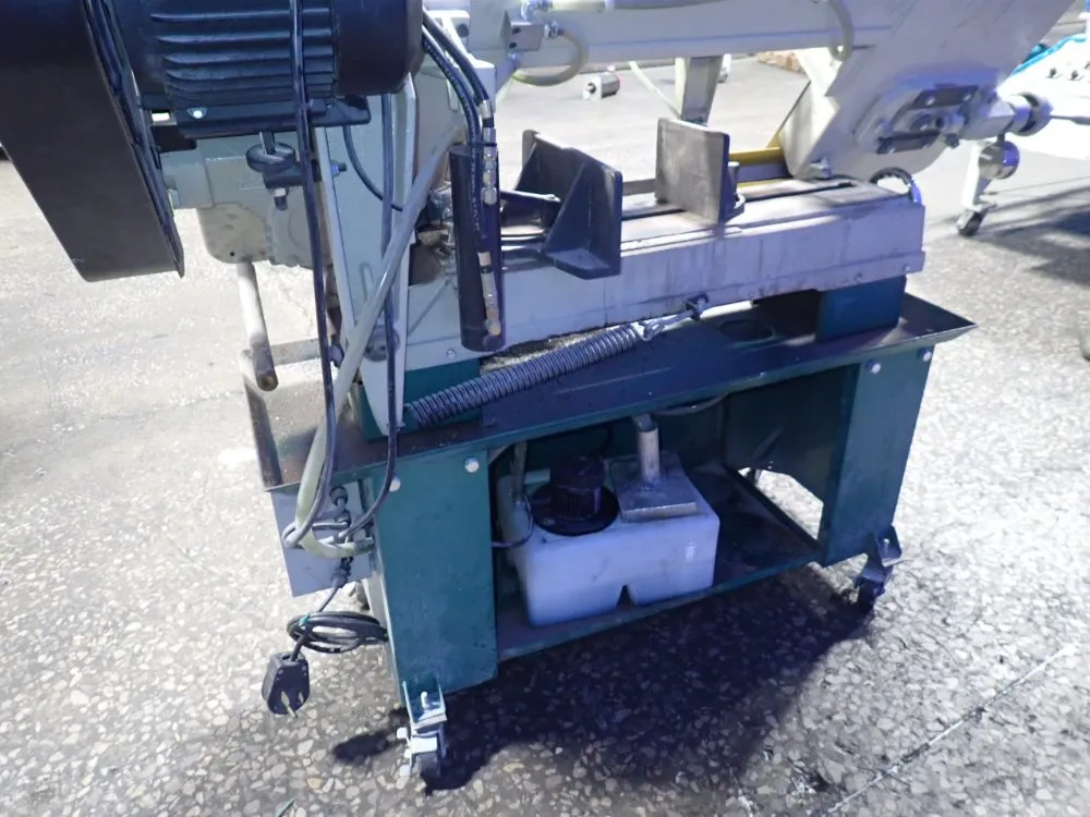 Grizzly Industrial 9" X 16" Horizontal Band Saw - G0811