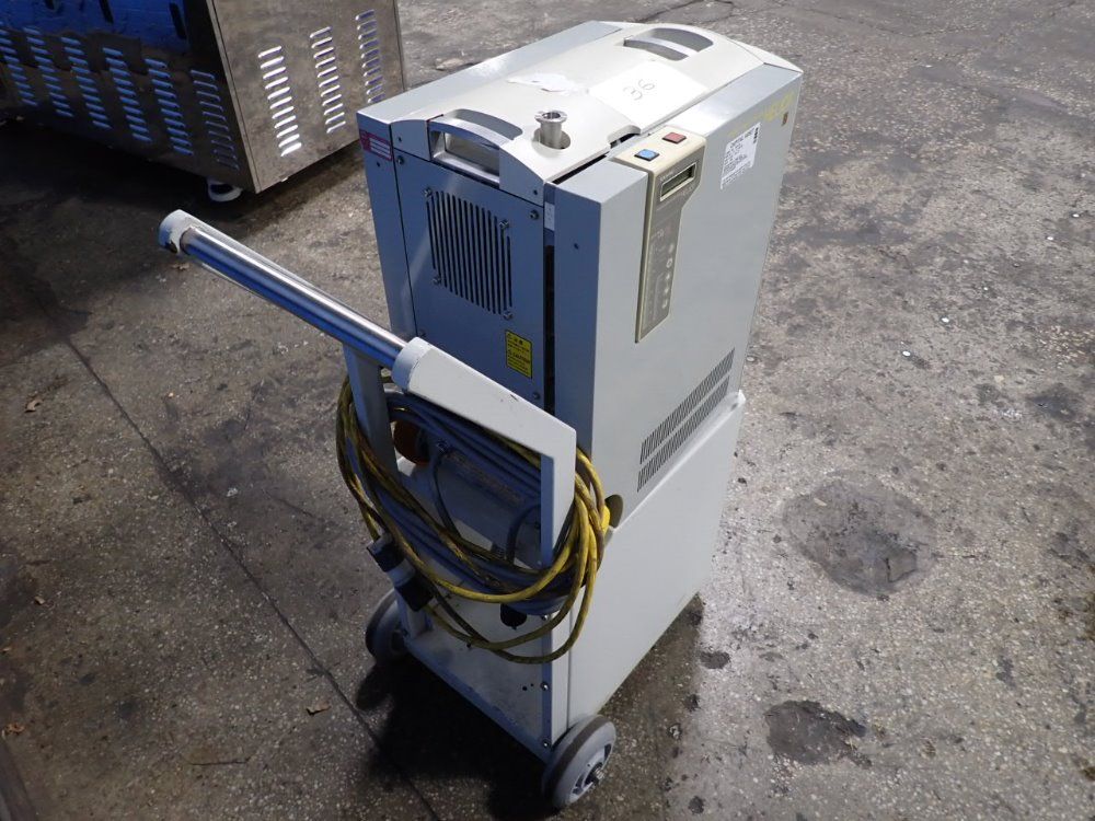 Ulvac Helium Leak Detector - Heliot 301