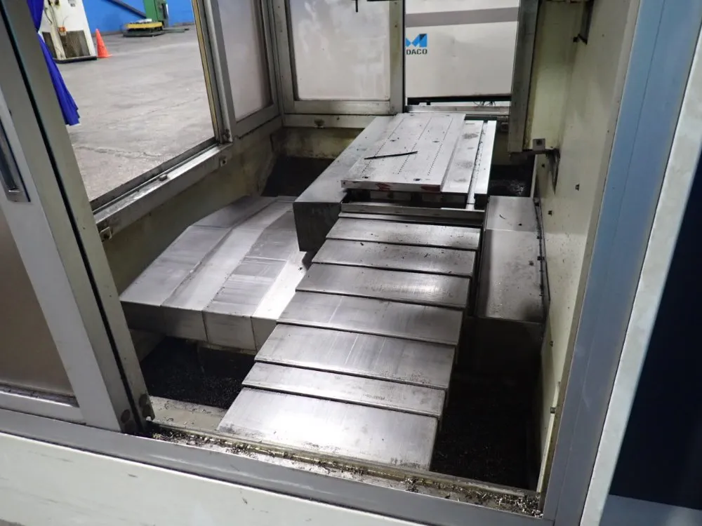 Kitamura 35" X 15" Table Cnc Vmc - Mycenter 3x