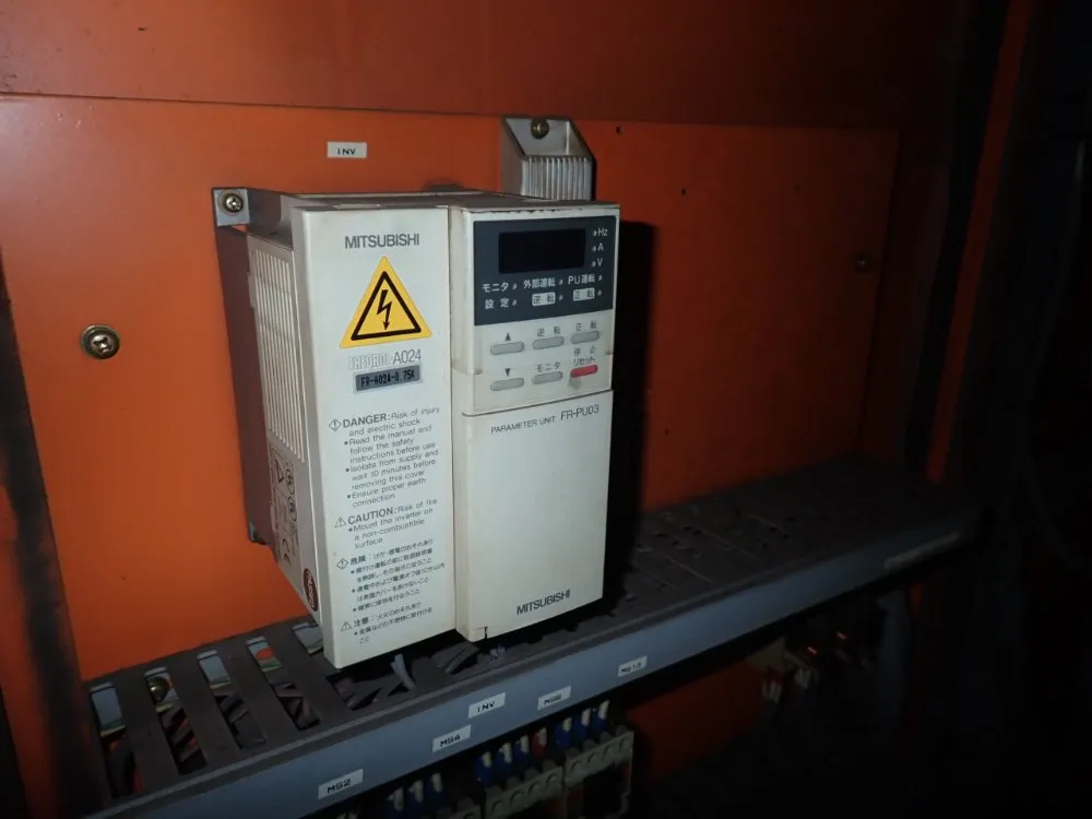 Kitamura 35" X 15" Table Cnc Vmc - Mycenter 3x