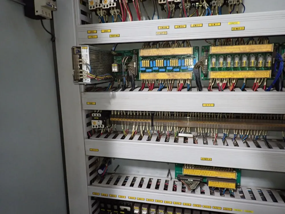 Hyundai Kia 17" X 36" Cnc Vmc - Kv45