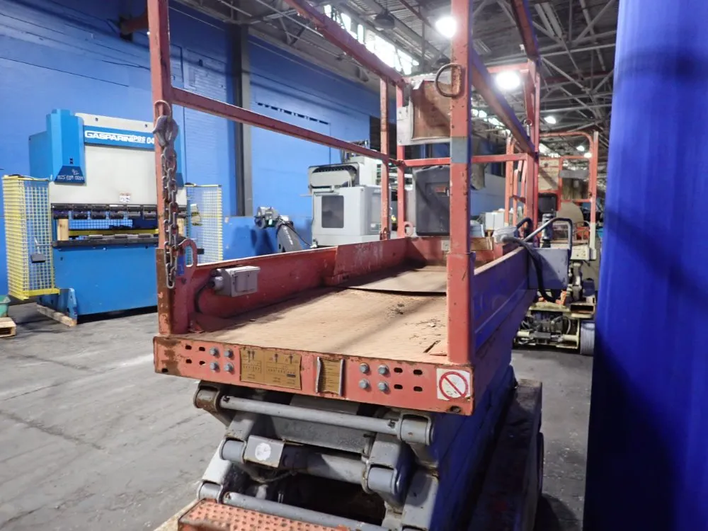 Skyjack 550 Lbs Scissor Lift - Sj Iii-3219