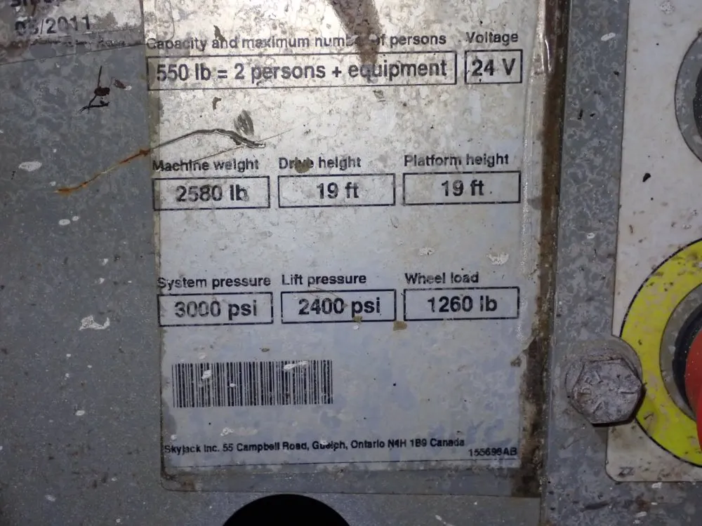 Skyjack 550 Lbs Scissor Lift - Sj Iii-3219