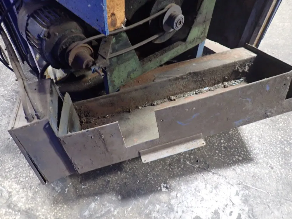 28" X 24" Vibratory Finisher