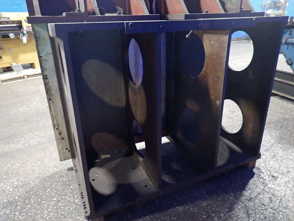 Giddings & Lewis Machine Tool 72" X 34" X 66" Tombstone - 30x48x24