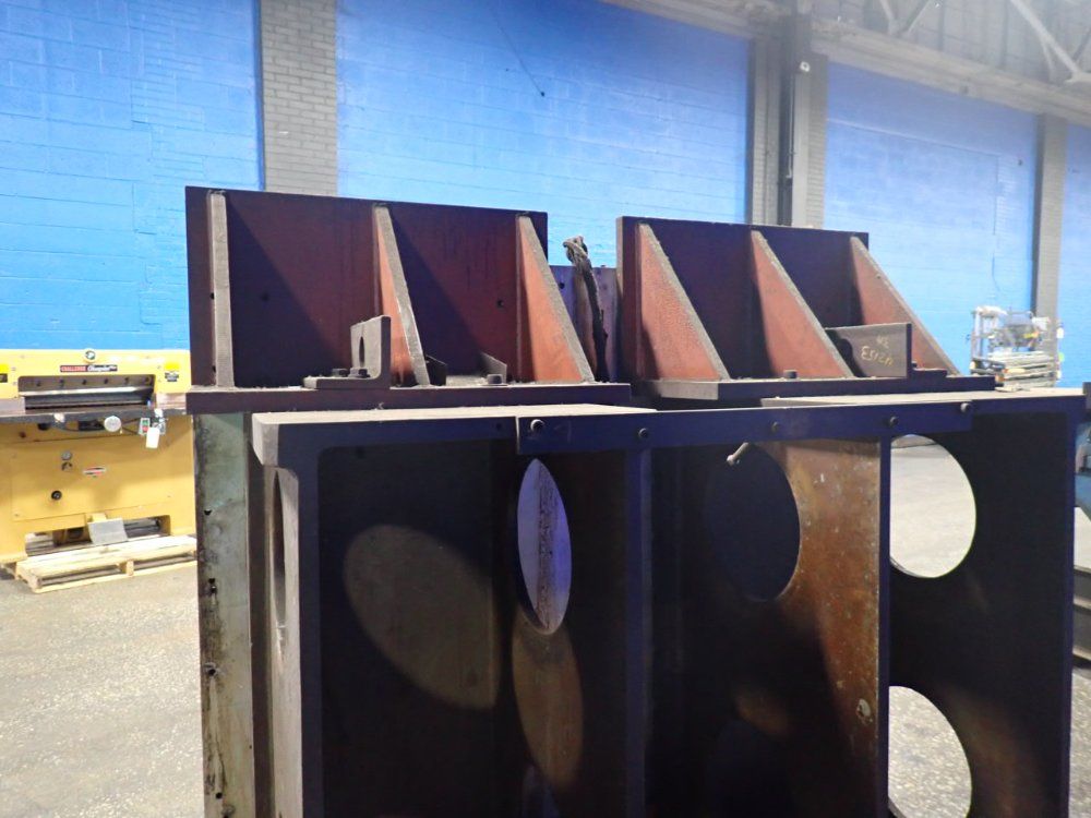 Giddings & Lewis Machine Tool 72" X 34" X 66" Tombstone - 30x48x24