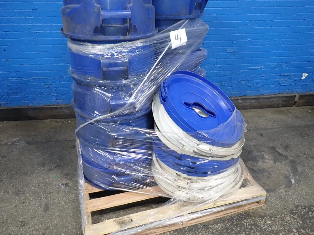 Rubbermaid Recycle Bins