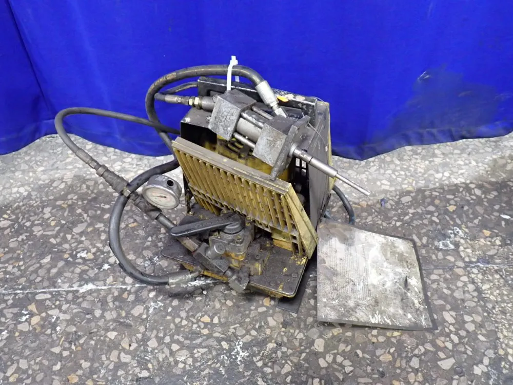 Enerpac Hydraulic Pump - Pem-2035