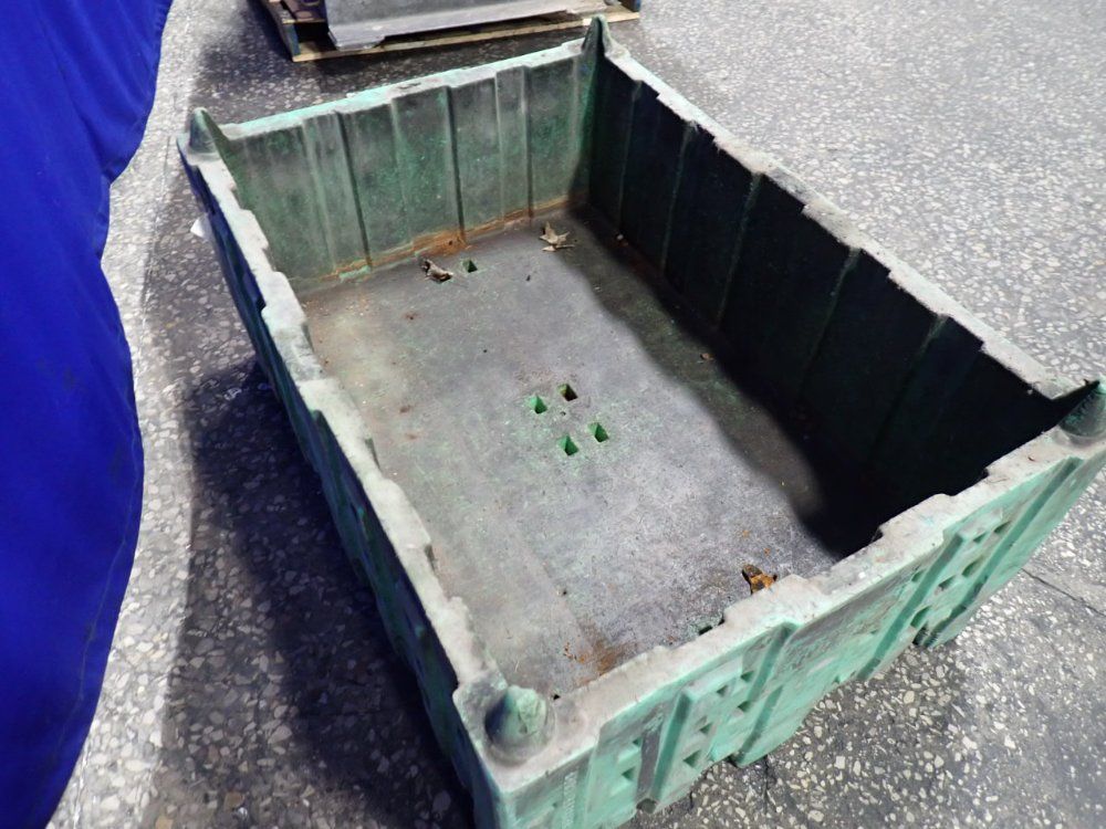 40" X 28" X 13" Crate - Cc00058