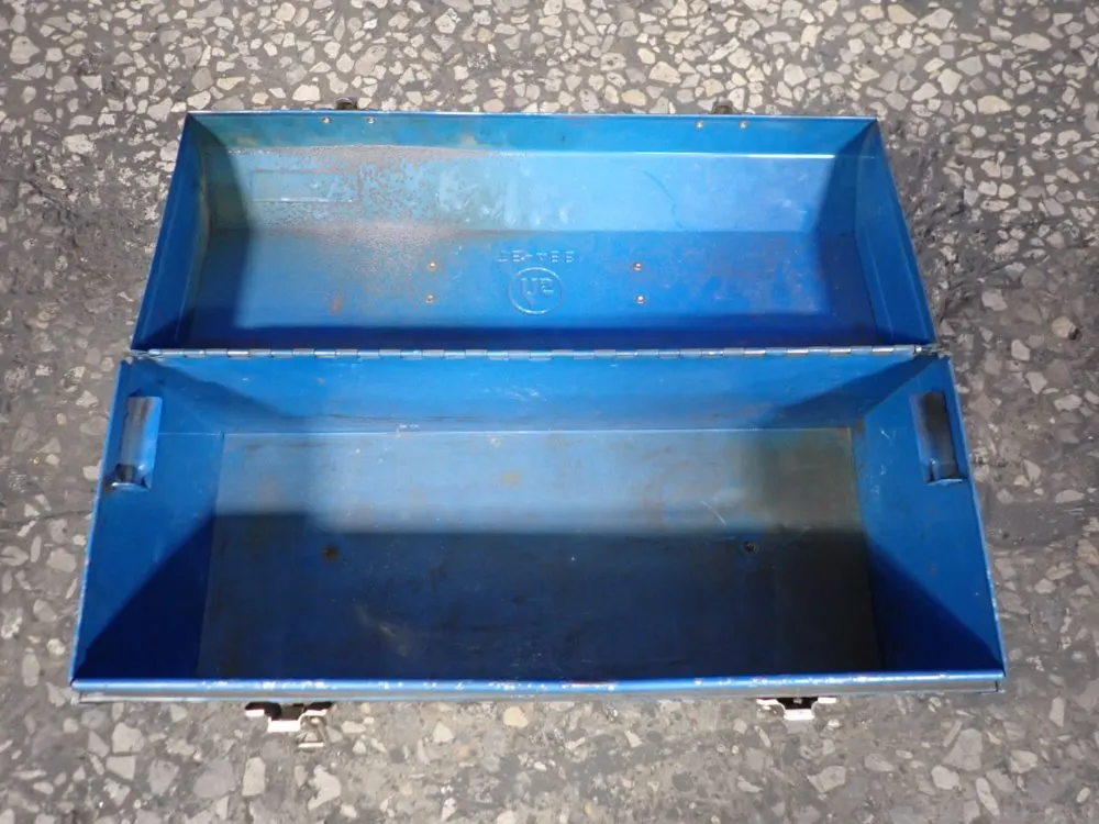 18" X 7" X 7" Toolbox