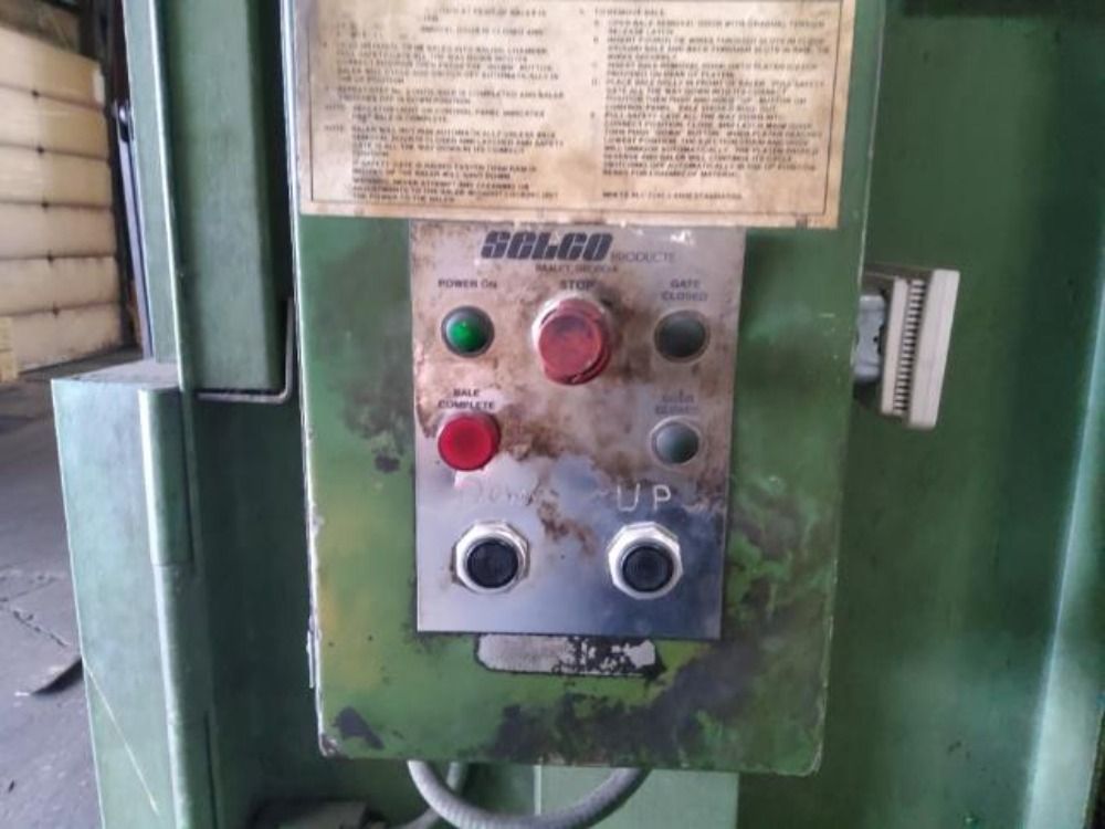 Selco 30" X 60" Baler - V-5-hda