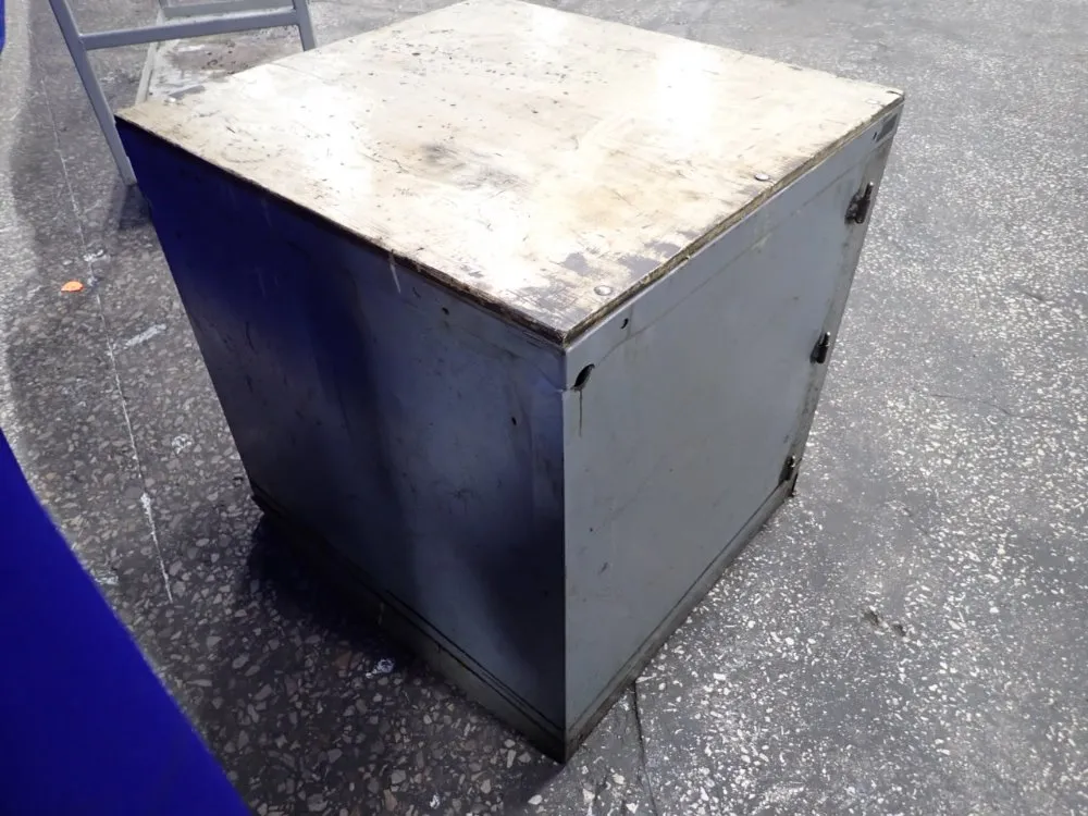 4 Drawers (25 1/2"x25 1/2"x5") Tool Cabinet