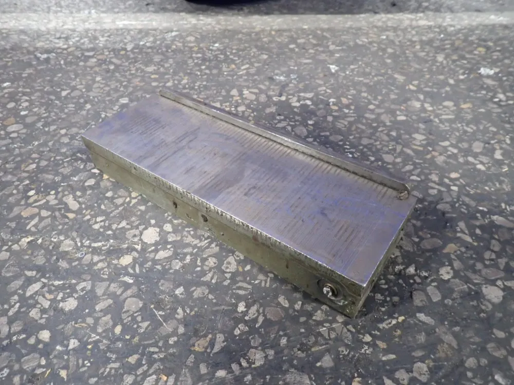 18" X 6" Magnetic Chuck