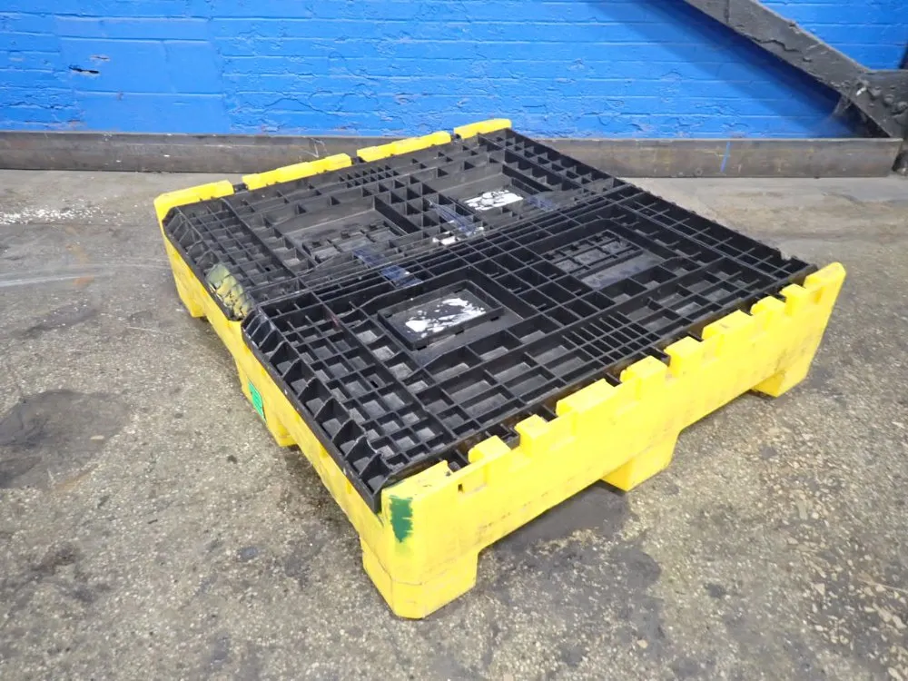 44" X 41" X 28" Collapsible Plastic Crate