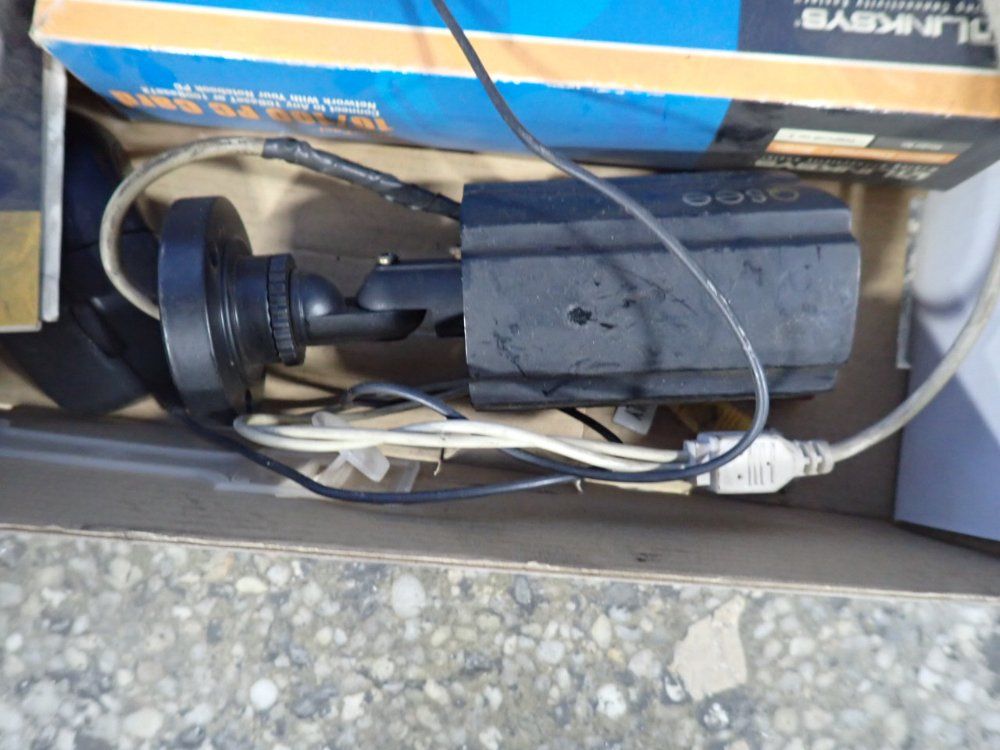 Cmos Security Cameras - Qsm1424c4