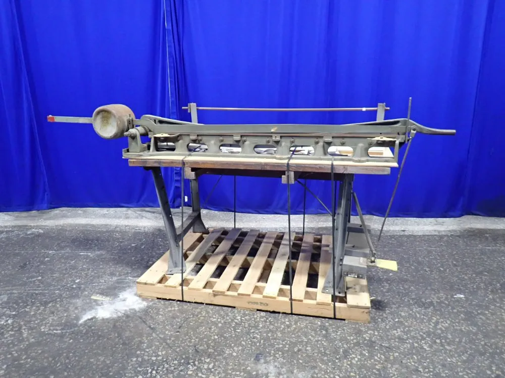 Hobbs Manufacturing Co. 60" Board Shear