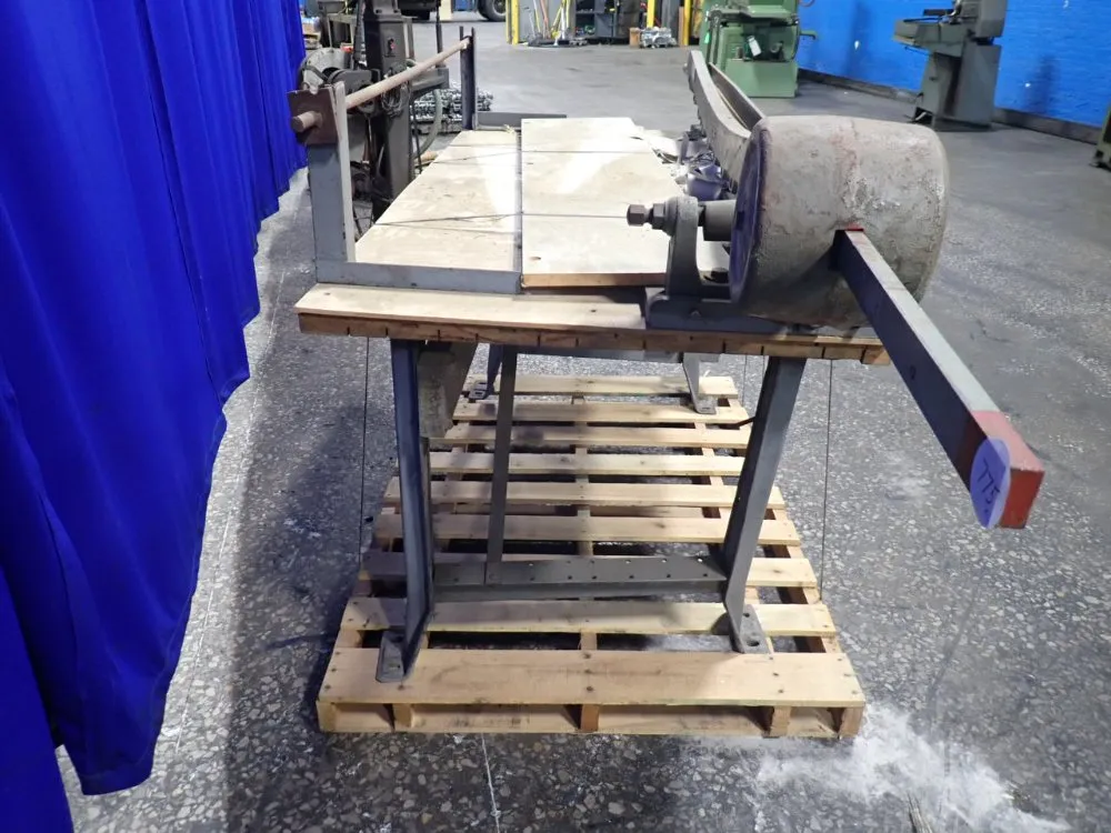 Hobbs Manufacturing Co. 60" Board Shear