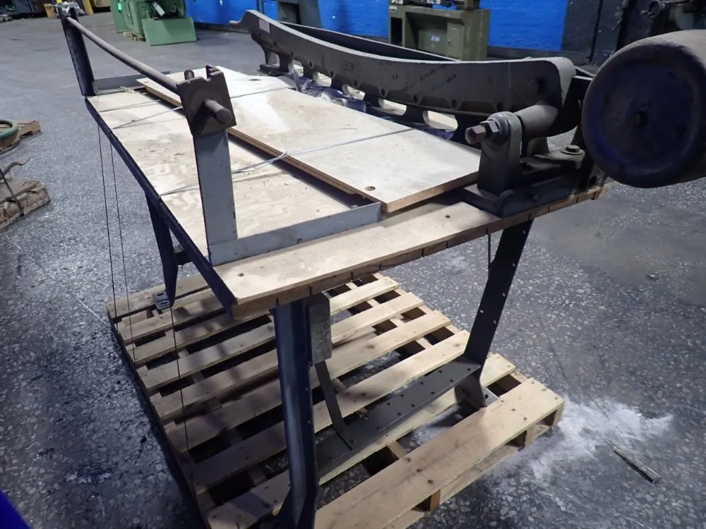 Hobbs Manufacturing Co. 60" Board Shear