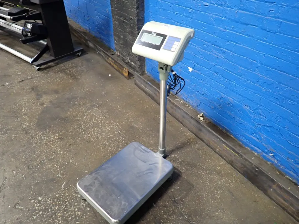 Uline 330 Lbs Scale - H-670