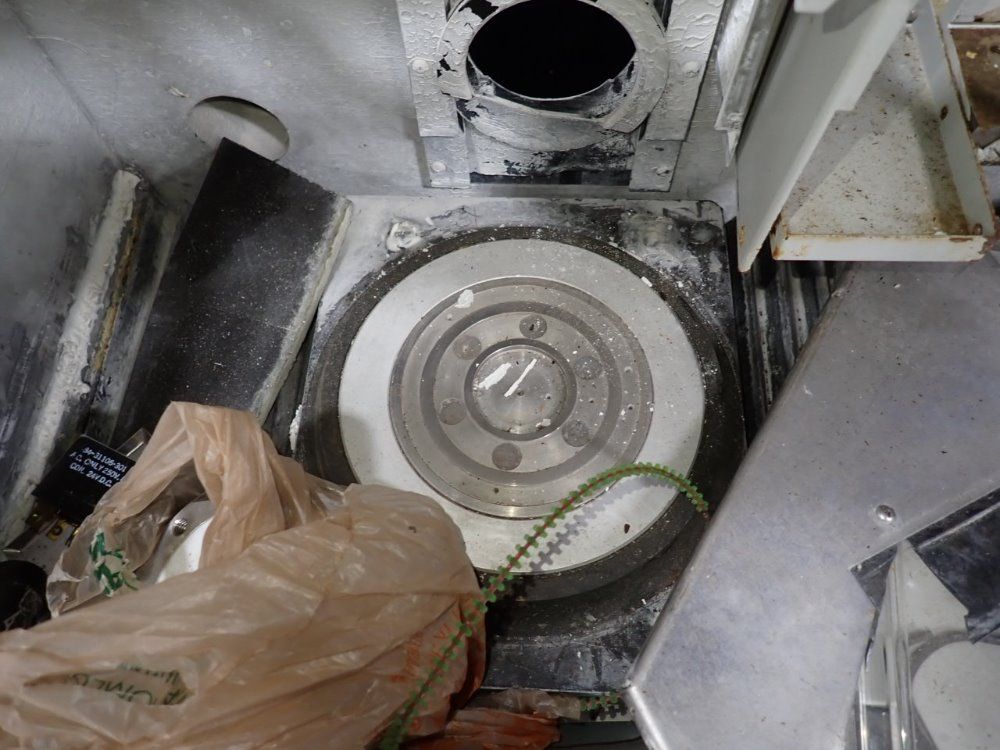 Disco Corporation Automatic Dicing Saw - Dad320