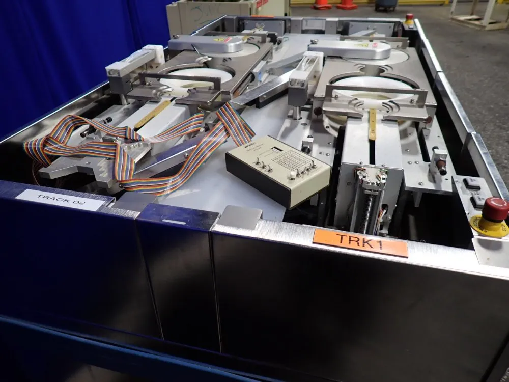 Solite Wafer Processing Inc. Photoresist Processing System - 5822-acb Front