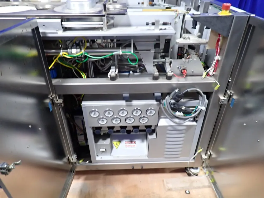 Solite Wafer Processing Inc. Photoresist Processing System - 5822-acb Front