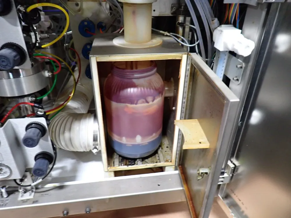 Solite Wafer Processing Inc. Photoresist Processing System - 5822-acb Front