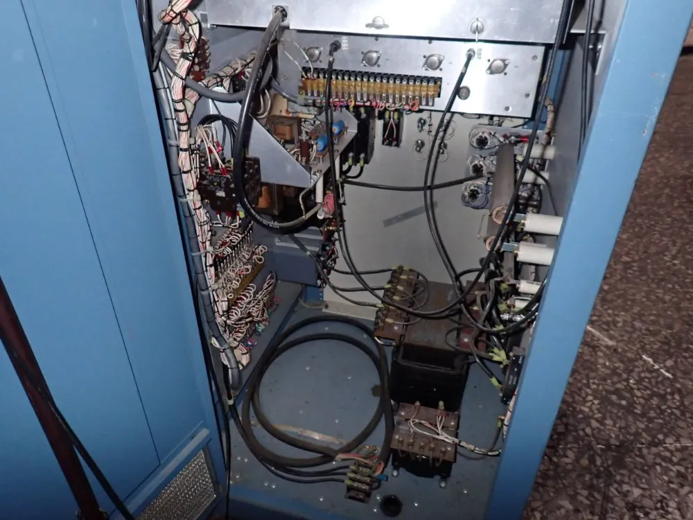 Plasma-therm Inc Rf Generator - Hfs-3000 D