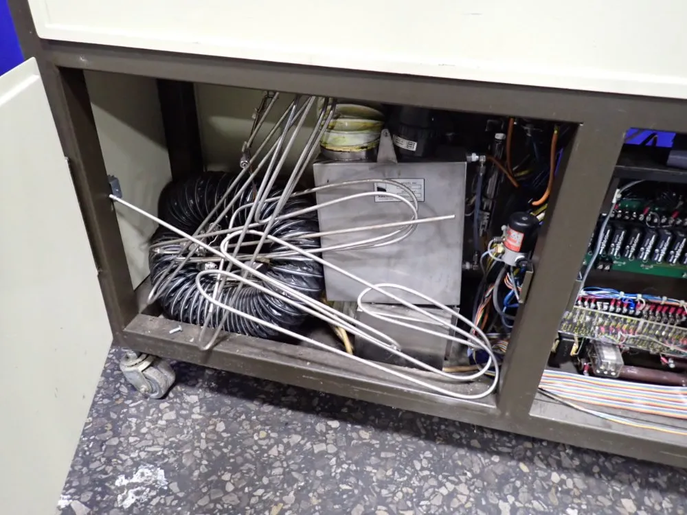 Solitce Photoresist Processing System - 8360 Nbd