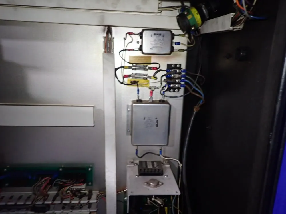 Bridgeport 9" X 49" Cnc Vertical Mill - Ycm-10