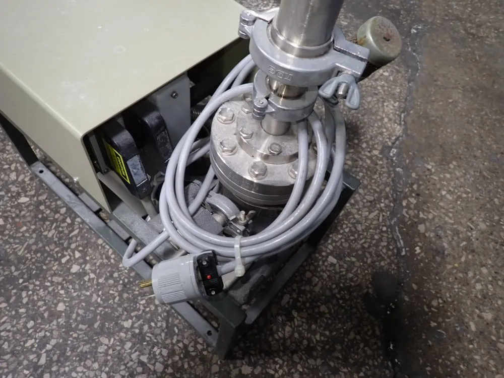 Pfeiffer Balzers 0.13 Kw Pump - Tsu050/8807