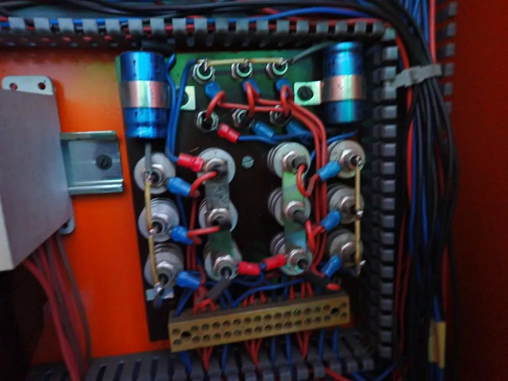 Kikinda 40" X 12" Surface Grinder - Urb-1000-a