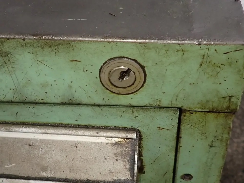 Vidmar 4 Drawers (25 1/2"x25 1/2") Tool Cabinet