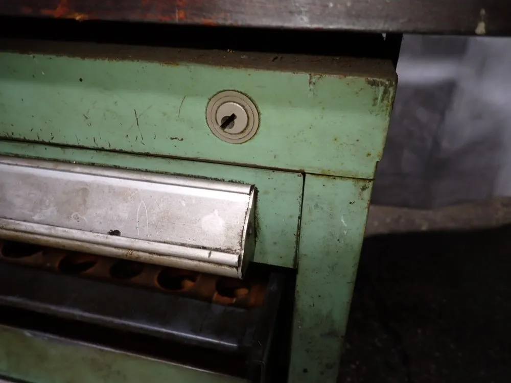 Work Bench W/tool Cabinet