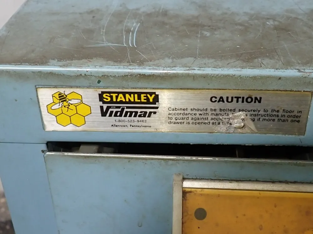 Vidmar 10 Drawers (25 1/2"x25 1/2") Tool Cabinet