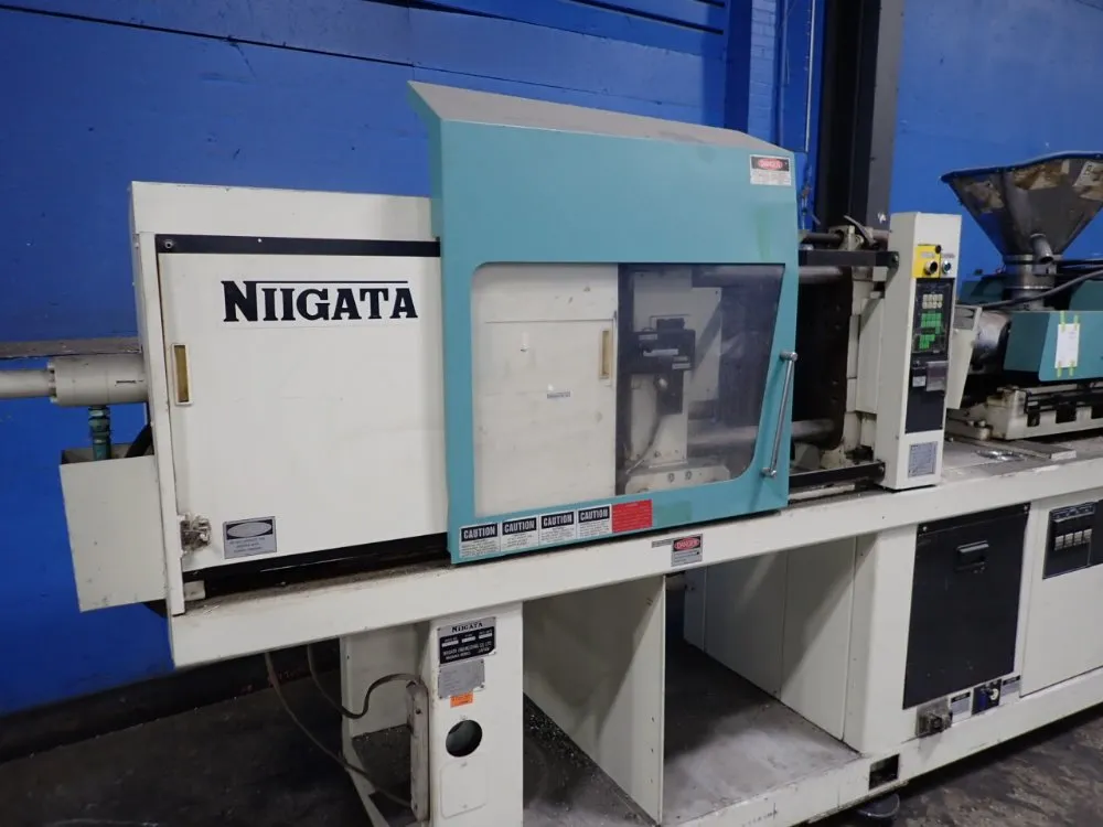 Niigata Injection Molder - Ne85ua