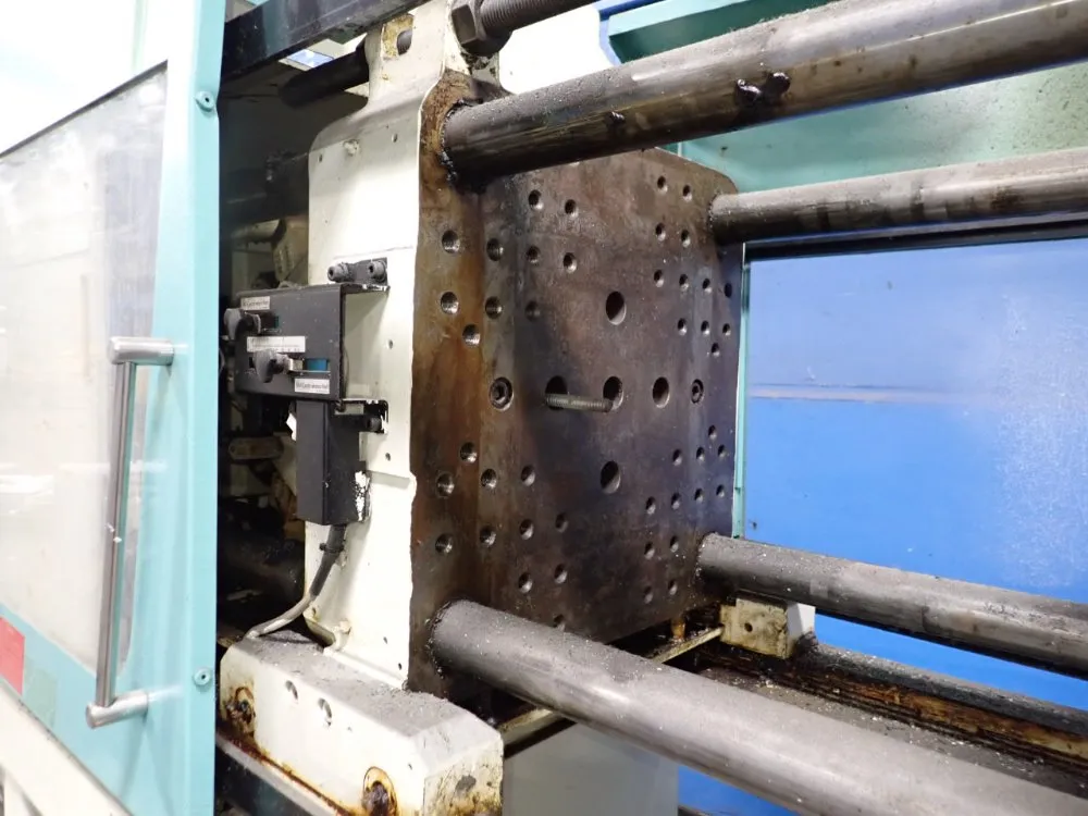 Niigata Injection Molder - Ne85ua