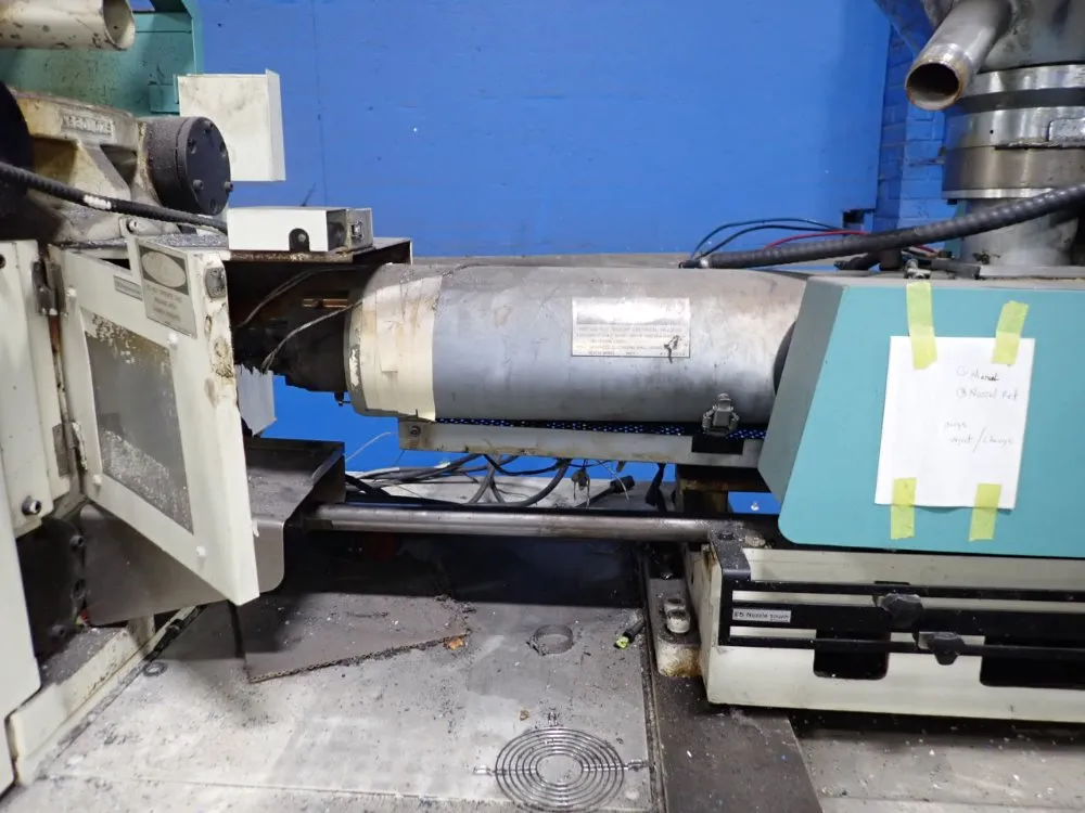 Niigata Injection Molder - Ne85ua