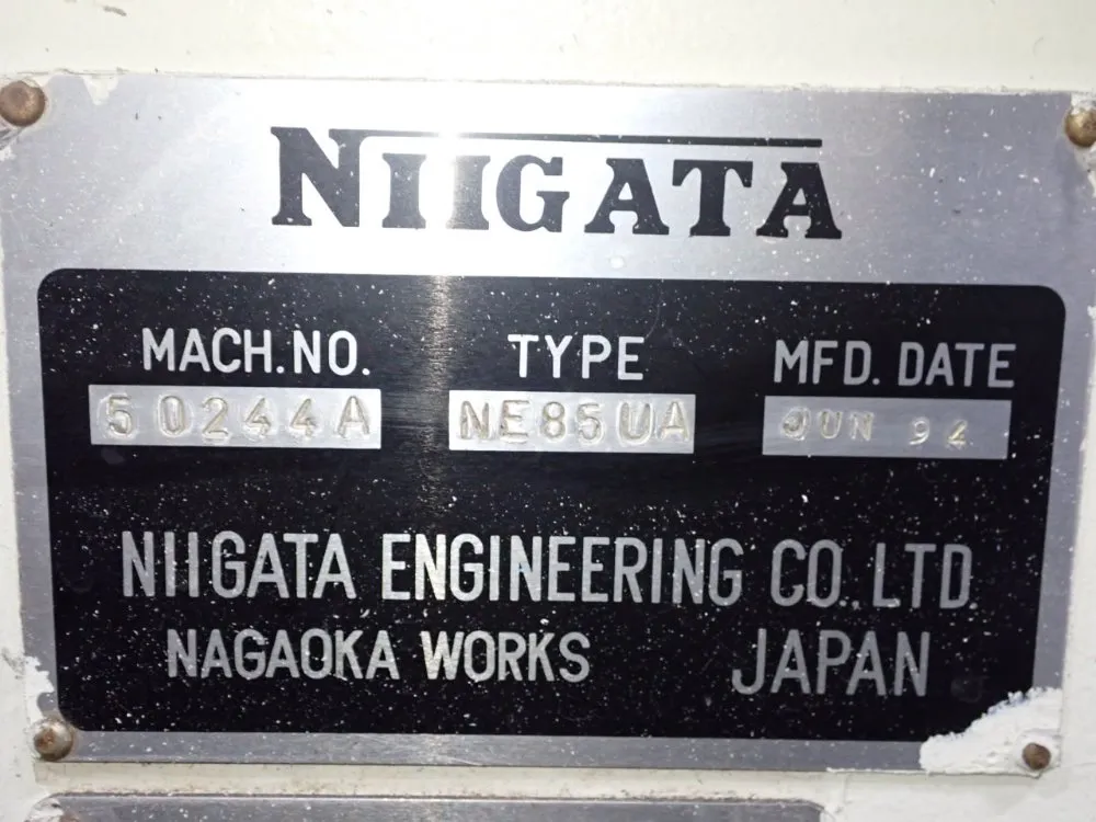 Niigata Injection Molder - Ne85ua