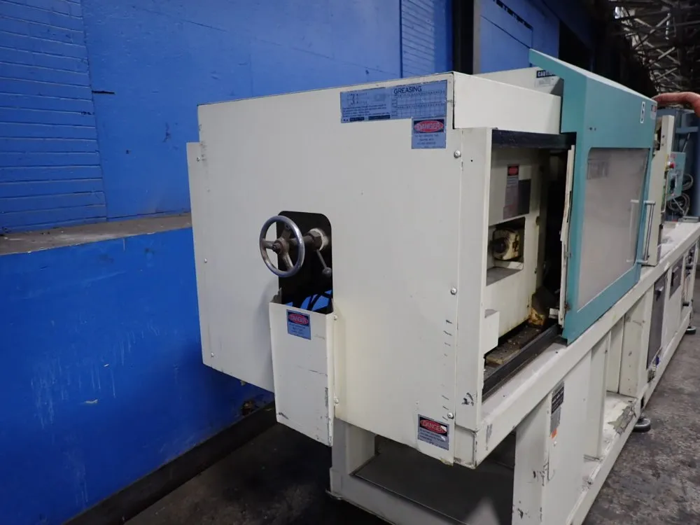 Niigata Injection Molder - Ne110ua