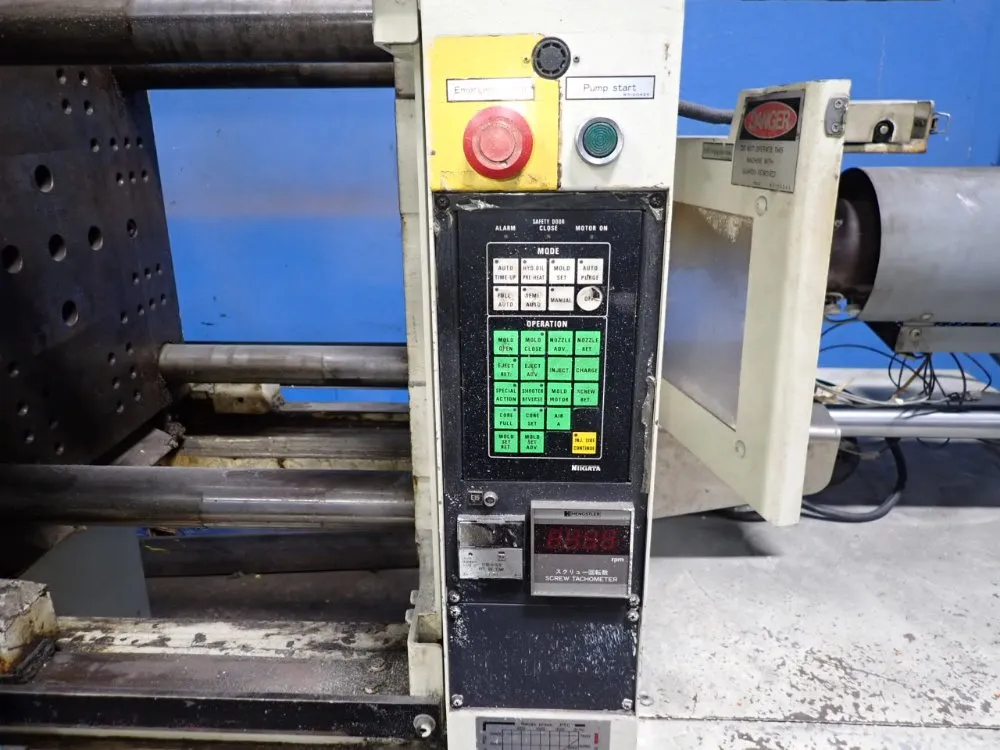Niigata Injection Molder - Ne110ua