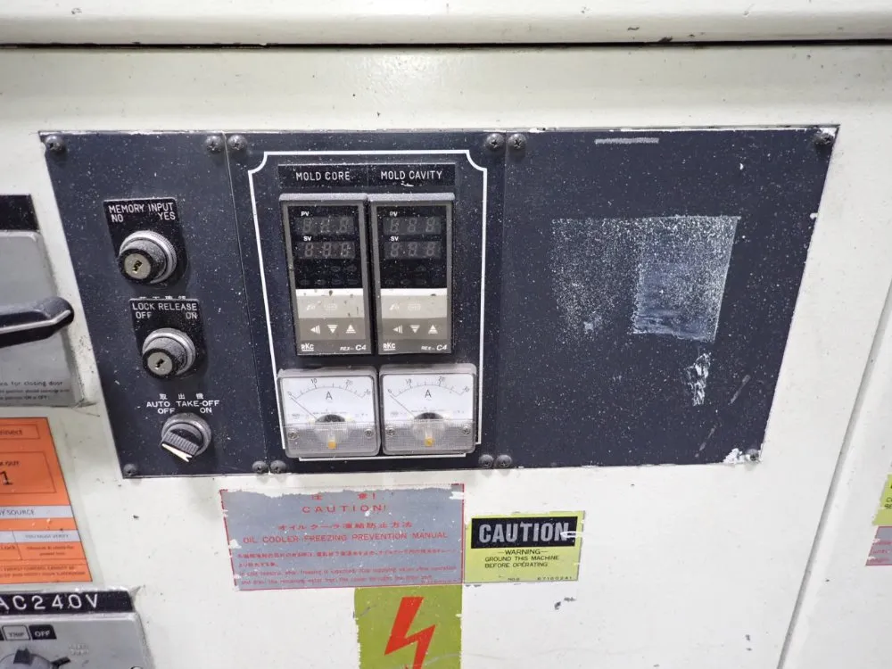 Niigata Injection Molder - Ne110ua