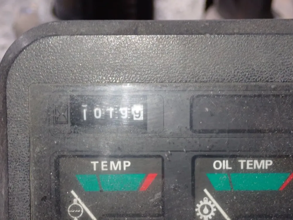 Caterpillar 2700 Lbs Propane Forklift - Gc15